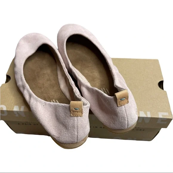 TOMS Olivia Flats Blush Suede Size 9 NIB - Picture 2 of 5